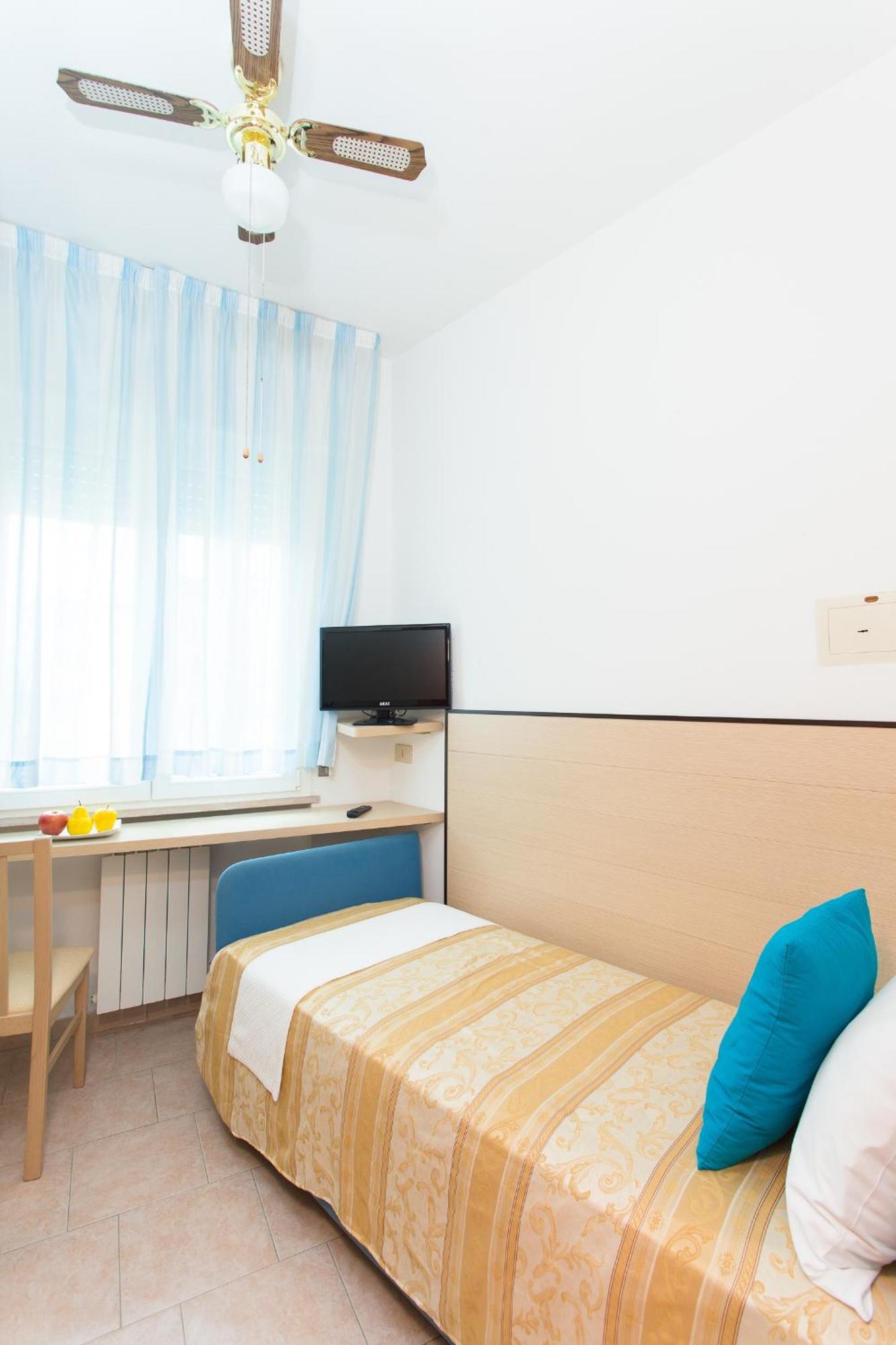 Hotel Asiago Beach Lido Di Savio Cameră foto