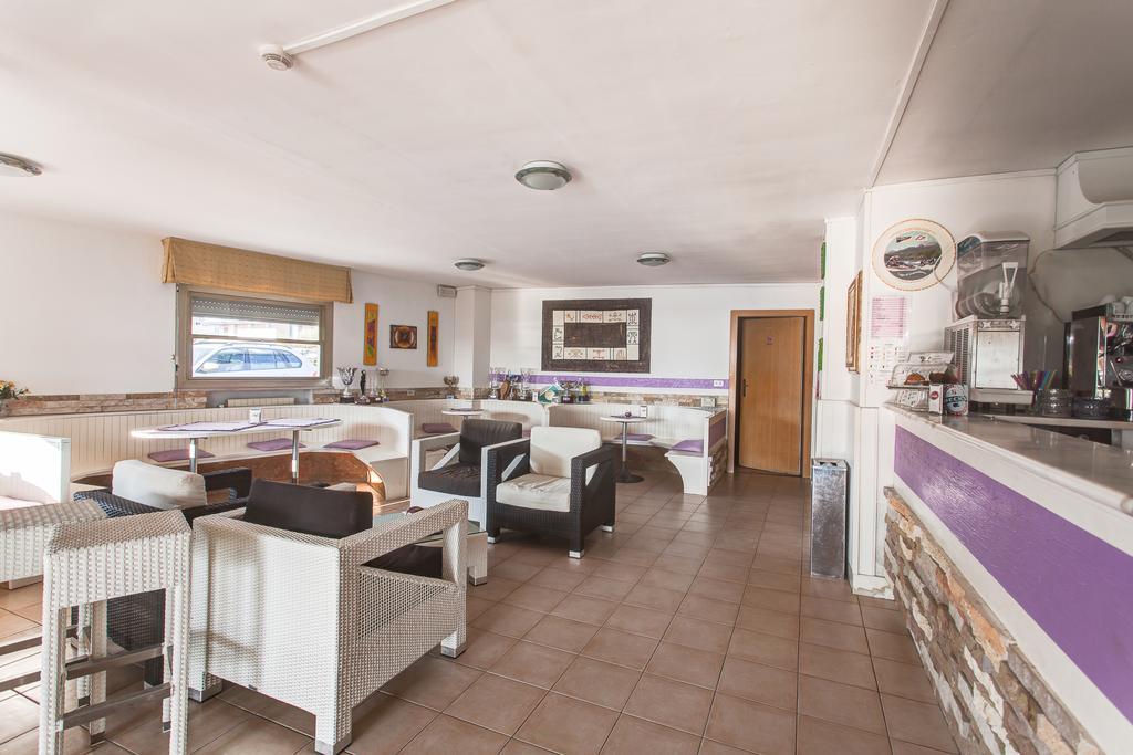 Hotel Asiago Beach Lido Di Savio Exterior foto