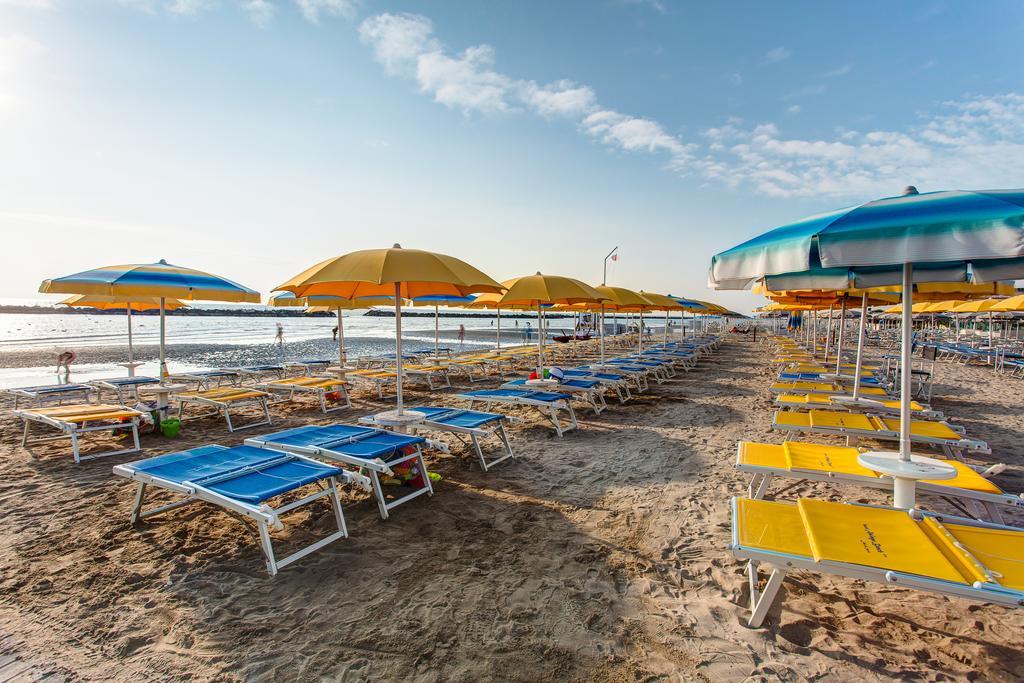 Hotel Asiago Beach Lido Di Savio Exterior foto