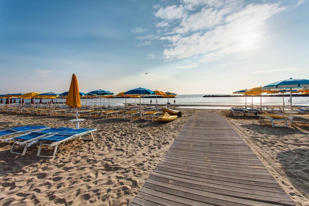Hotel Asiago Beach Lido Di Savio Exterior foto