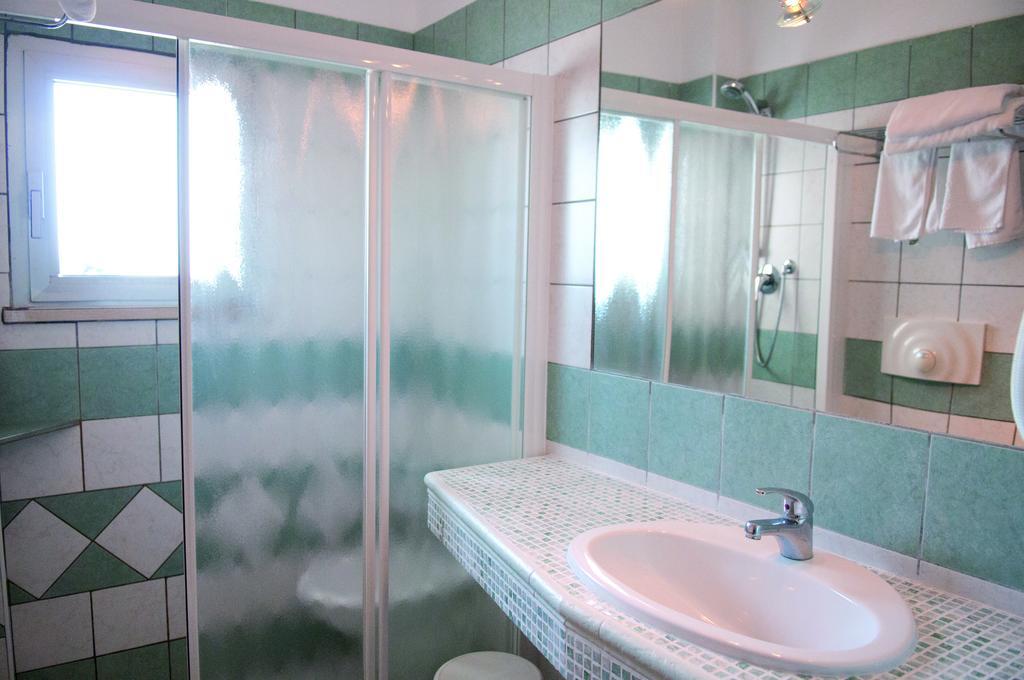 Hotel Asiago Beach Lido Di Savio Cameră foto