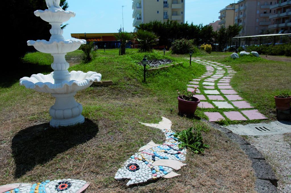 Hotel Asiago Beach Lido Di Savio Exterior foto