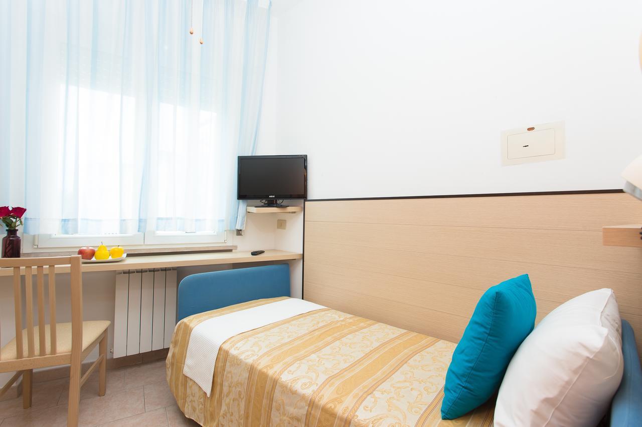 Hotel Asiago Beach Lido Di Savio Cameră foto